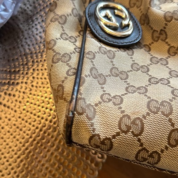 Gucci Handbag - Picture 9 of 10